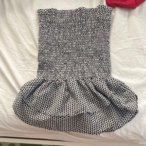 strapless top